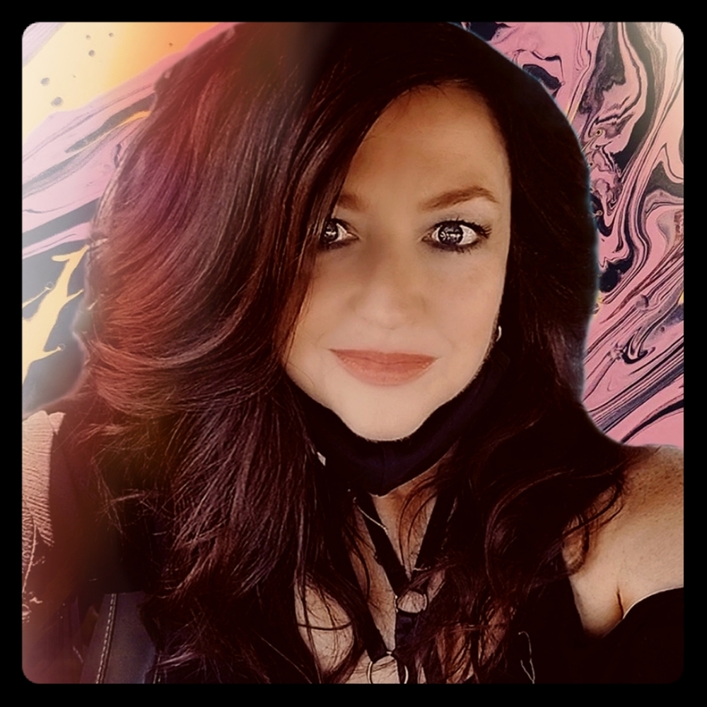 Meet your Posher, Kelli